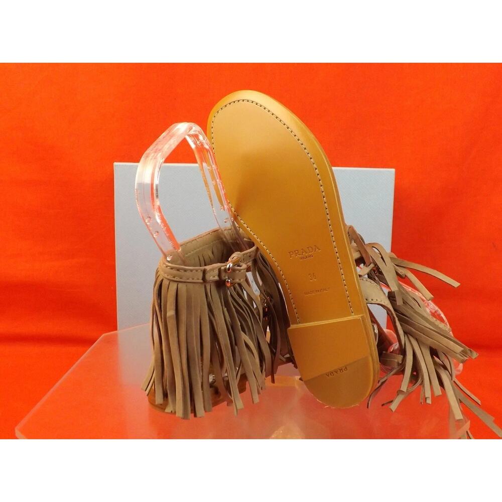 NIB PRADA 1Y703F BEIGE SUEDE FRINGE TRIMMED DOUBLE BUCKLE THONG FLAT SANDALS 36 - Picture 9 of 10